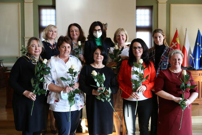 Awarded nurses, photo by Dominik Paszliński/www.gdańsk.pl