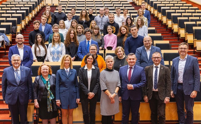 P._Sudara_-_Inauguracja_II_etapu_konkursu_„Kolej_na_Południe”_-_039.jpg